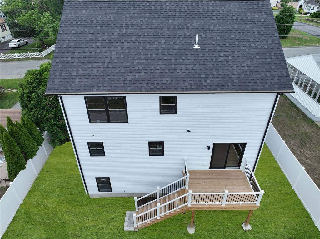 Cranston, RI 02920,100 Uxbridge ST