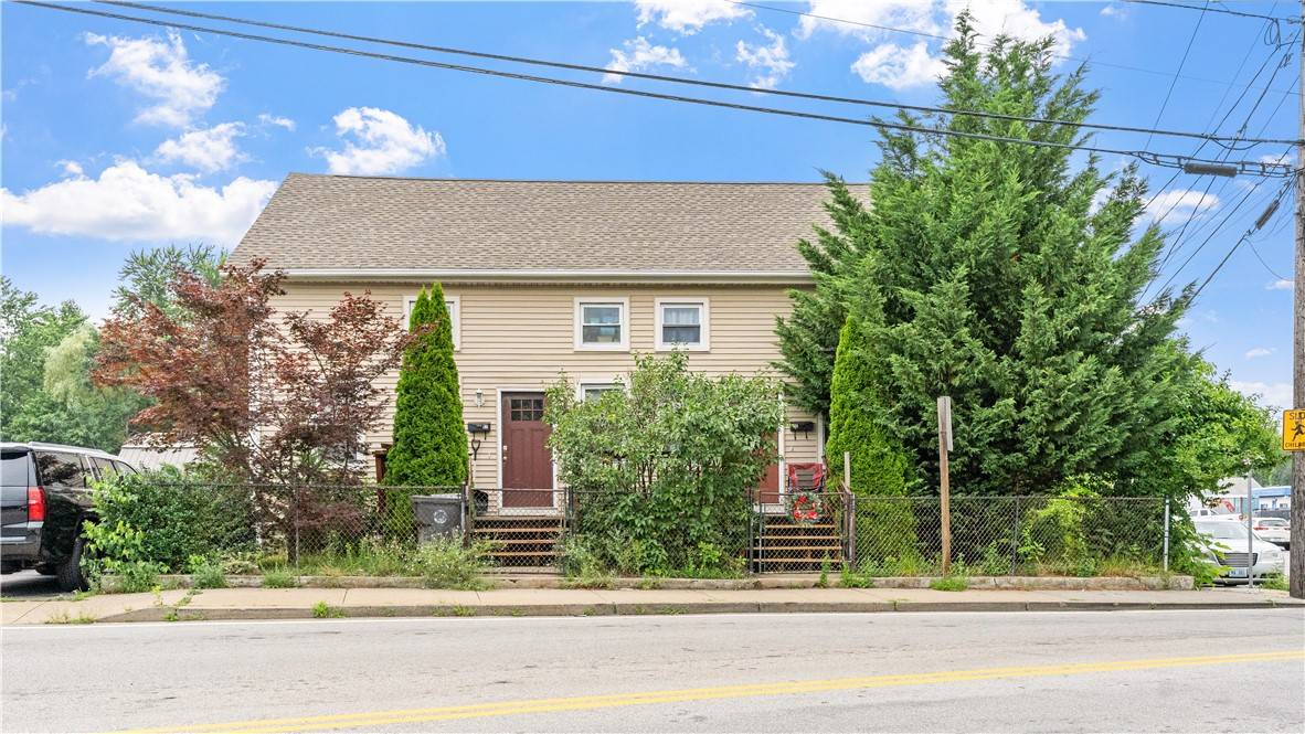 West Warwick, RI 02893,65 River ST