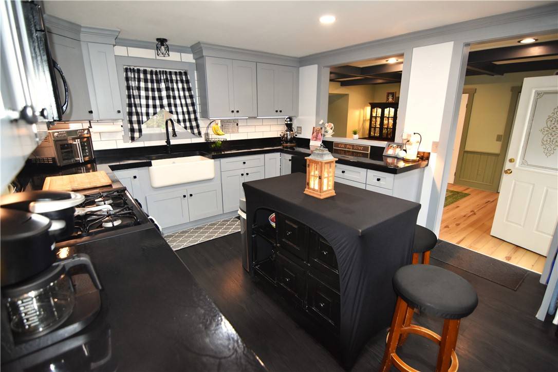 Cumberland, RI 02864,151 Hadde AVE