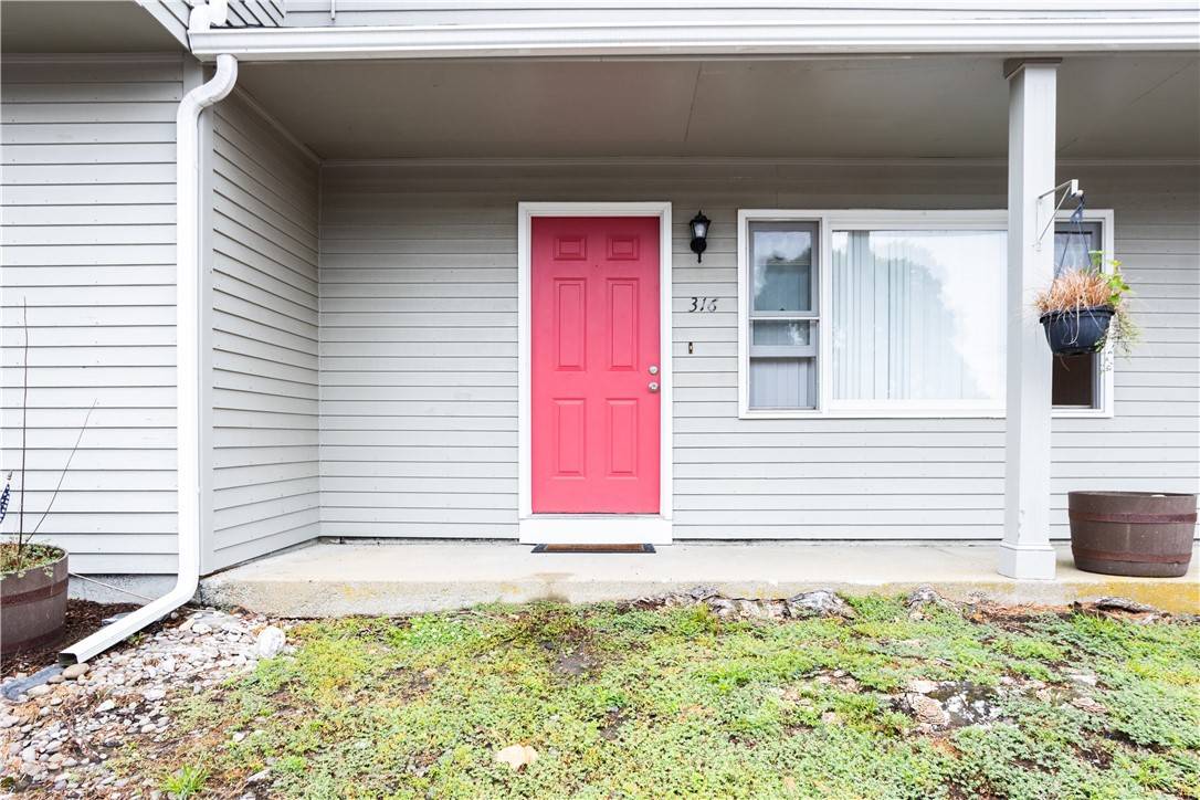 Cranston, RI 02920,10 East ST #316