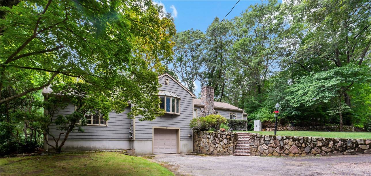 Cumberland, RI 02864,3 Paine RD