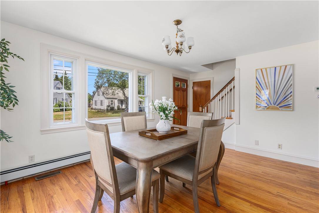 Warwick, RI 02888,58 Lydick AVE