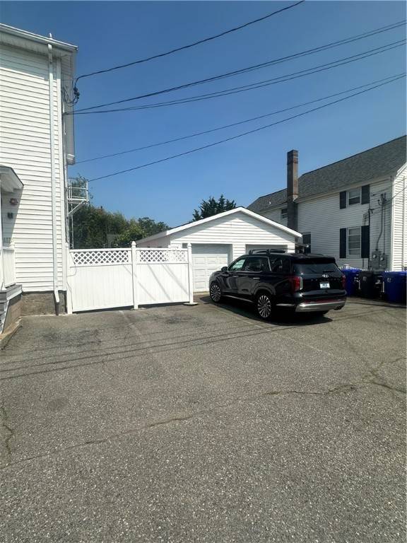 Warren, RI 02885,455 Child ST #1