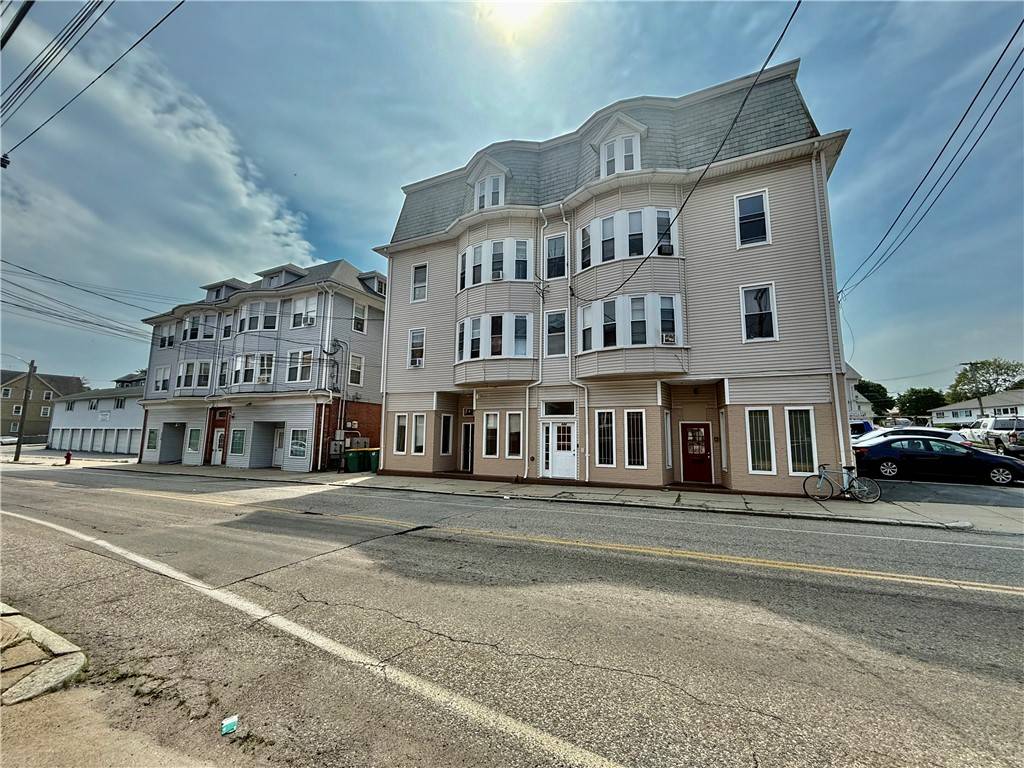 Woonsocket, RI 02895,586 North Main ST #1