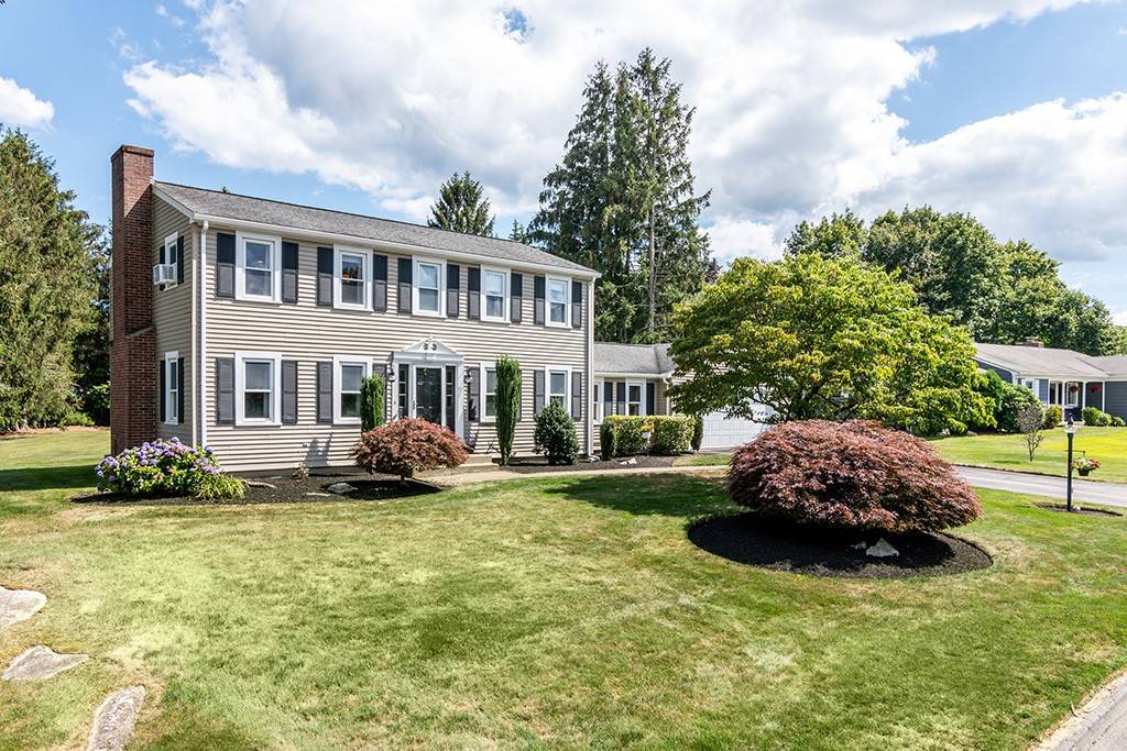 West Warwick, RI 02893,114 Tanglewood DR