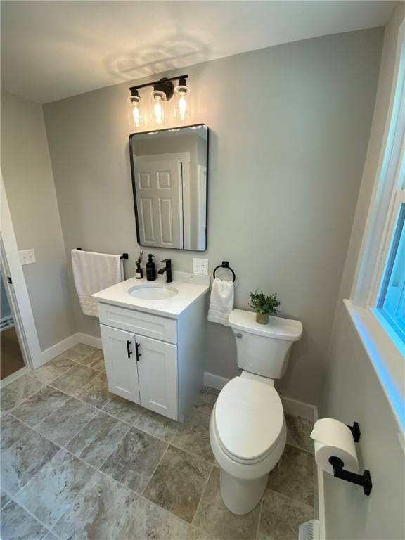 Scituate, RI 02857,255 Rockland RD