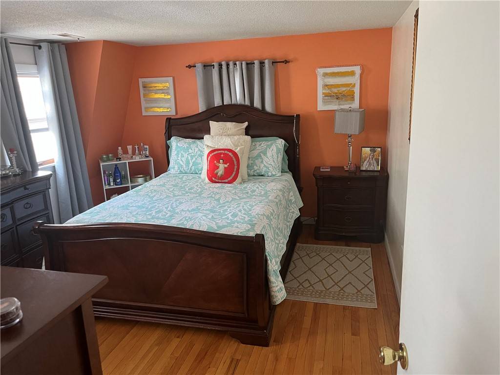 Pawtucket, RI 02860,228 School ST #8