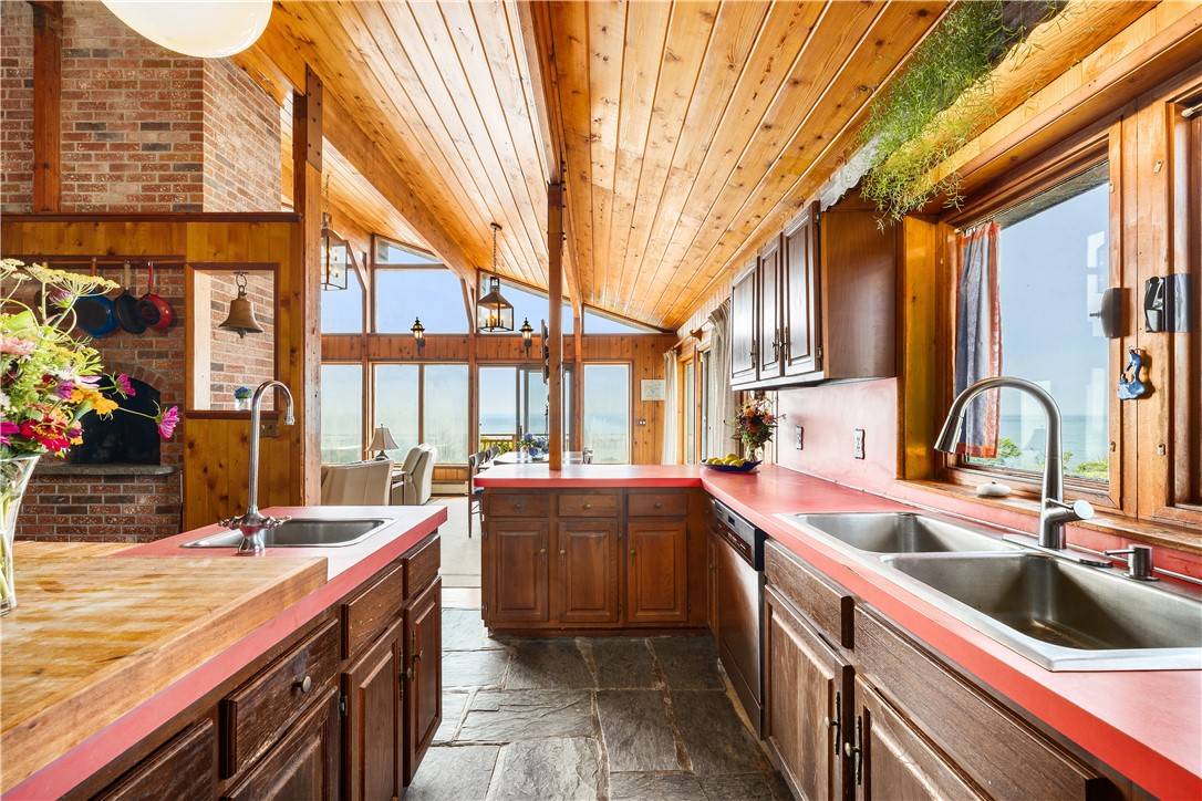 Block Island, RI 02807,1035 Mohegan TRL