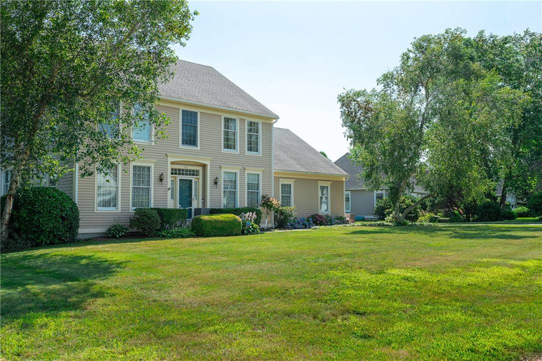 Middletown, RI 02842,167 Meadow LN
