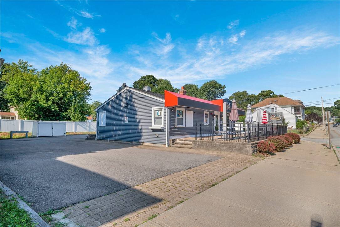 Woonsocket, RI 02895,426 Cass AVE