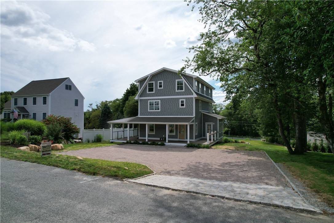 South Kingstown, RI 02879,61 Slope AVE