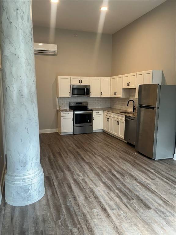 Providence, RI 02903,18 Spruce ST #109