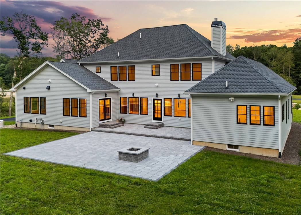 East Greenwich, RI 02818,105 Princess Pine DR