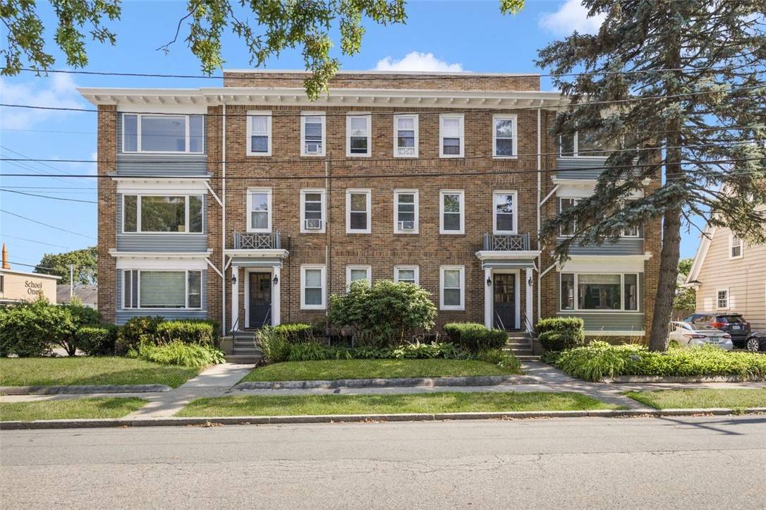 Providence, RI 02906,539 Lloyd AVE #9
