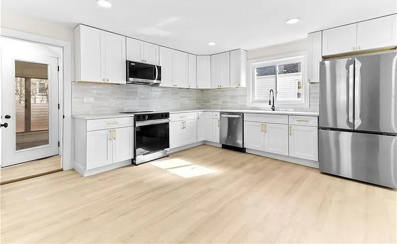Providence, RI 02908,21 Joy ST #1