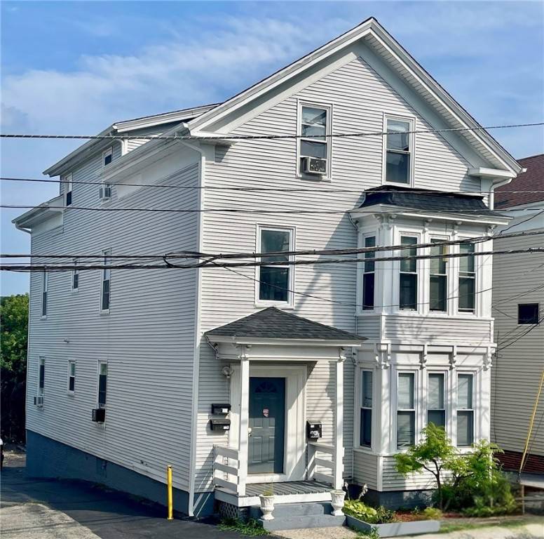 Woonsocket, RI 02895,124 East ST