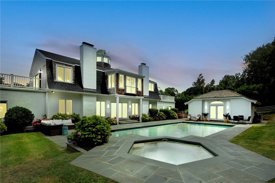 Newport, RI 02840,1 Harbor View DR