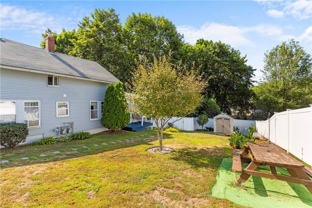 West Warwick, RI 02893,81 Summit AVE