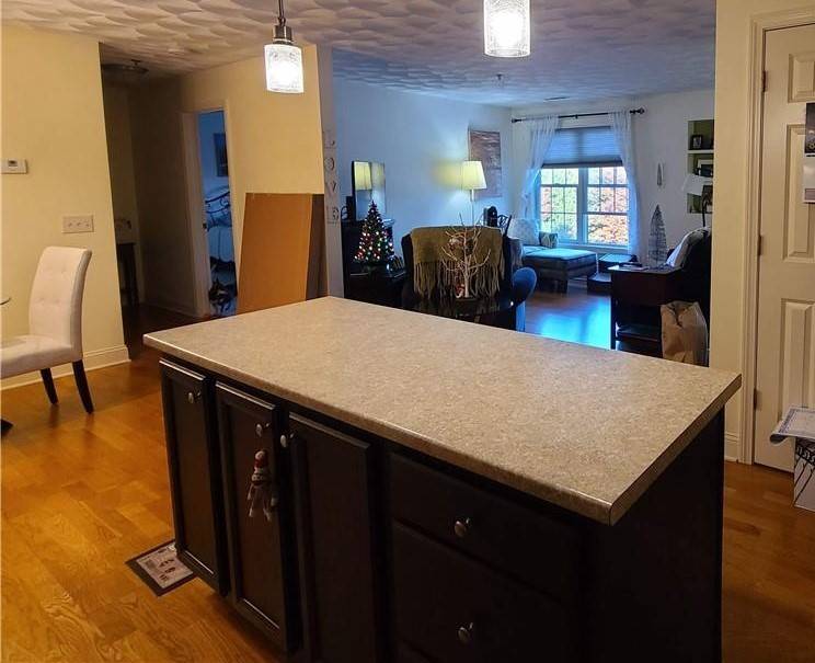 North Kingstown, RI 02852,15 Saw Mill DR #303