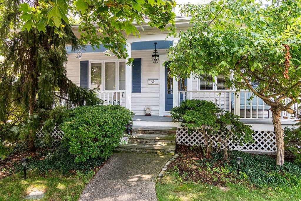 Johnston, RI 02919,63 Starr ST