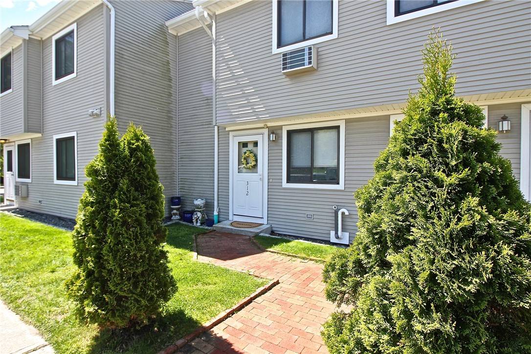 Newport, RI 02840,66 Girard AVE #312