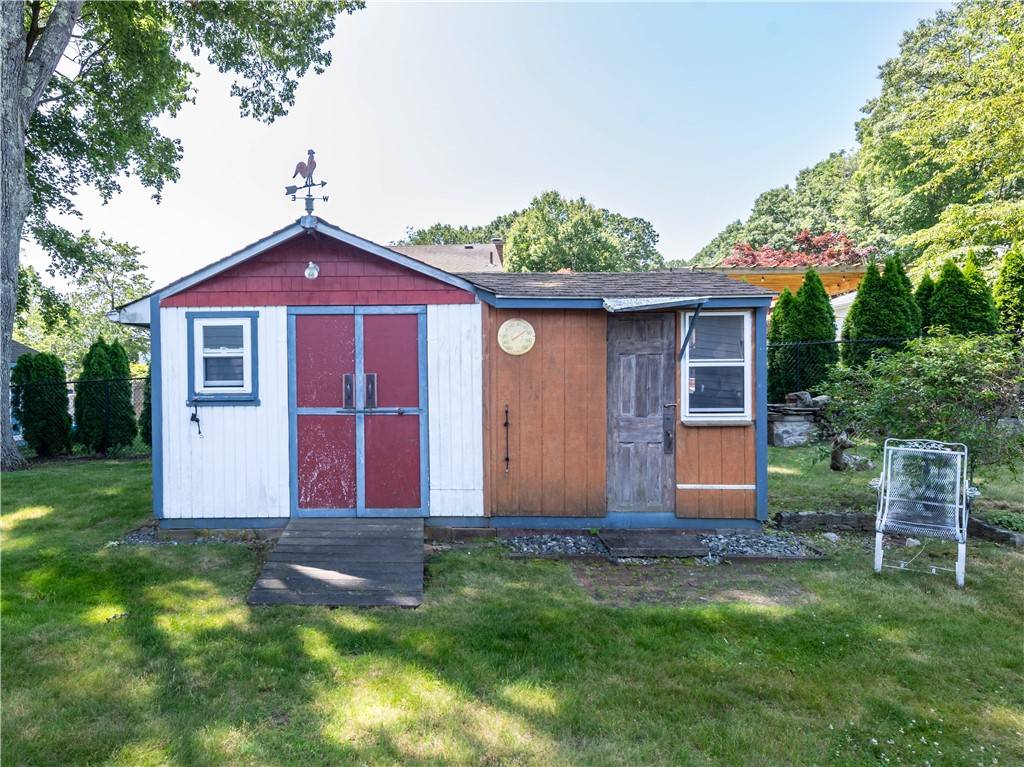 Barrington, RI 02806,205 Lincoln AVE