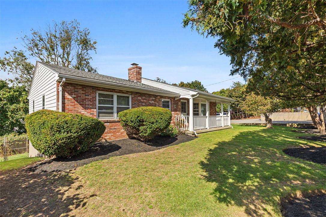 East Providence, RI 02915,3421 Pawtucket AVE