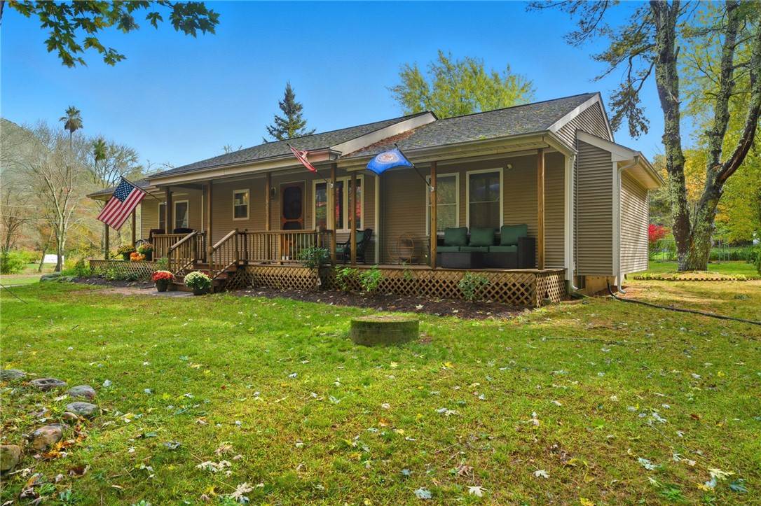 South Kingstown, RI 02892,804 Waites Corner RD