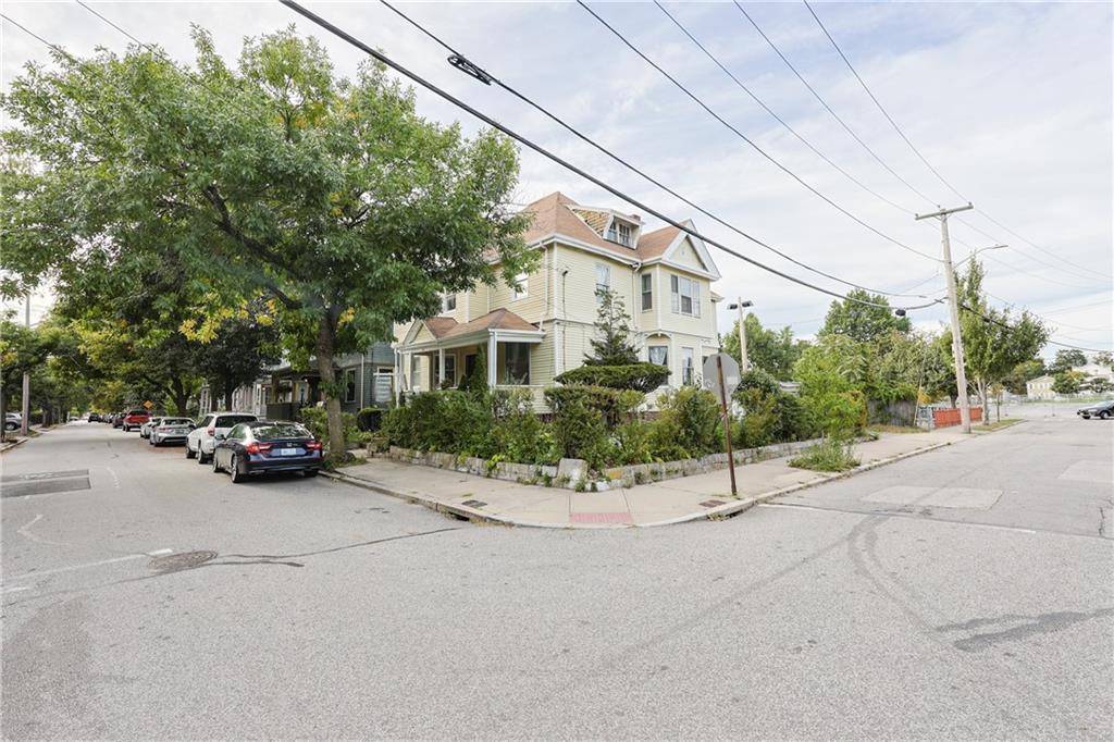 Providence, RI 02907,61 Whitmarsh ST