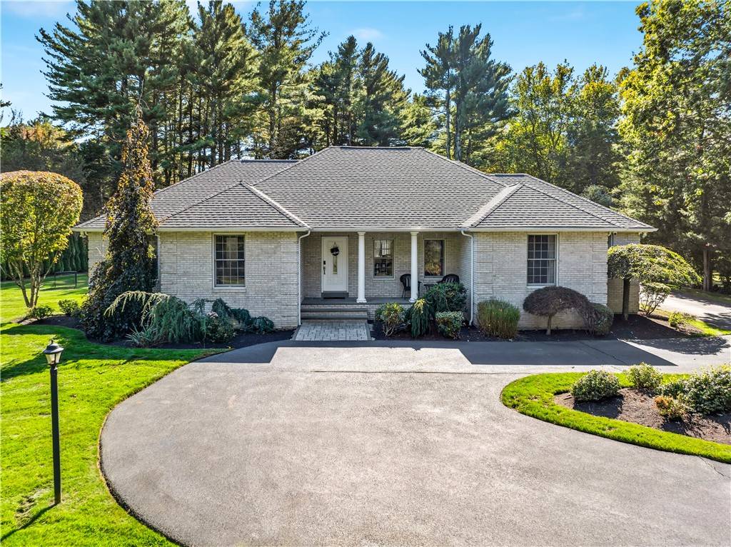 Smithfield, RI 02917,9 Ridge RD