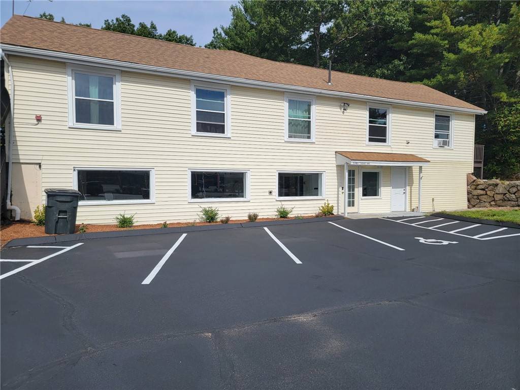 Coventry, RI 02816,1049 Tiogue AVE