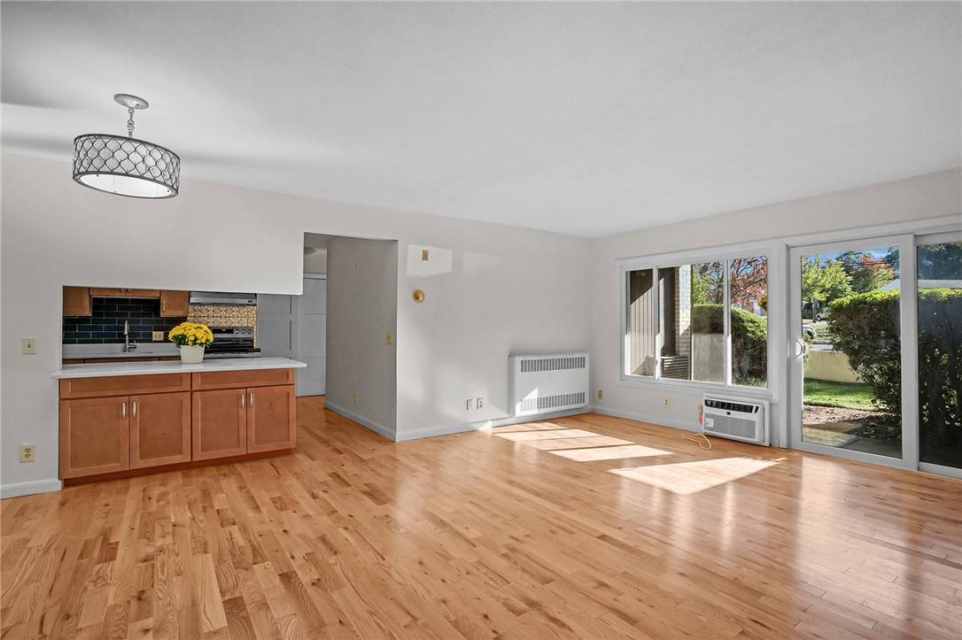 Warwick, RI 02888,400 Narragansett Pkwy #WA-03