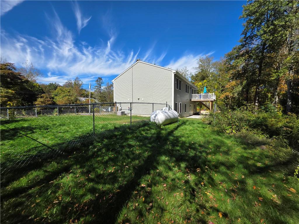 Glocester, RI 02814,302 Chopmist Hill Rd RD