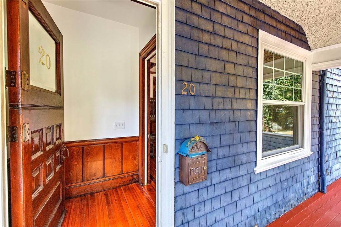 Providence, RI 02906,20 Taber AVE