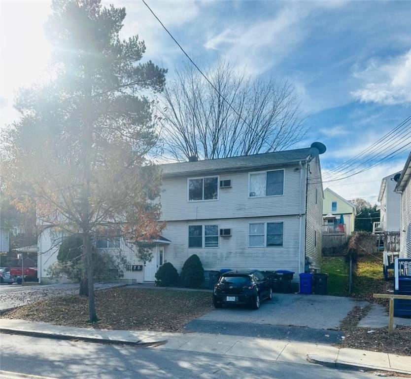 Providence, RI 02908,860 Douglas AVE