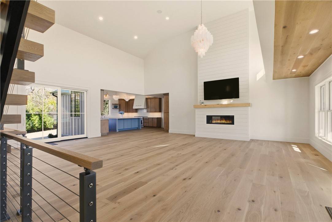 Jamestown, RI 02835,27 Marcello DR