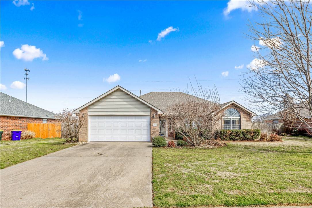Lowell, AR 72745,825 Pennington St