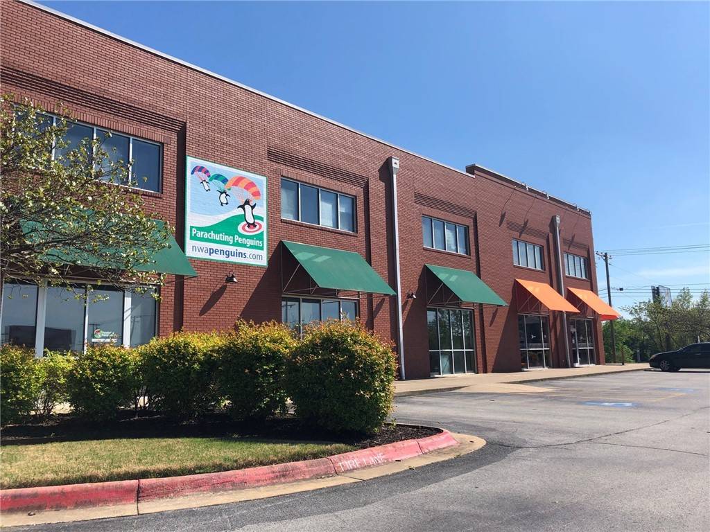 Bentonville, AR 72712,1201 S Walton Blvd
