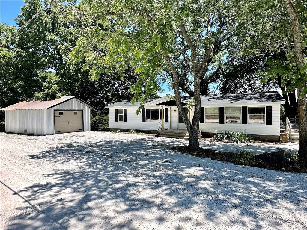 Garfield, AR 72732,15617 Corinth Rd