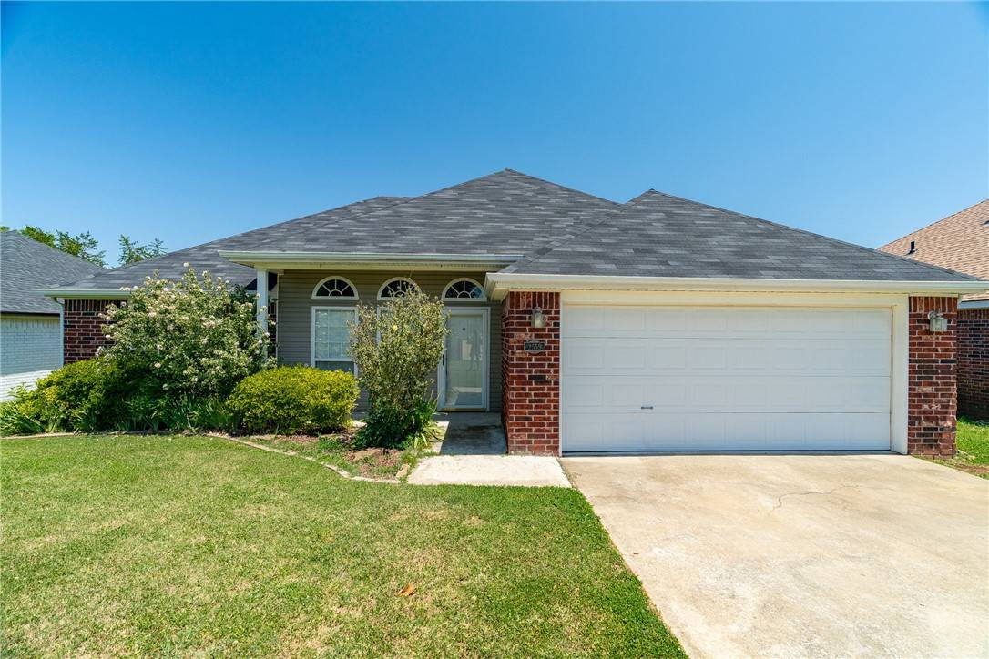 Springdale, AR 72764,2559 Appleglen St