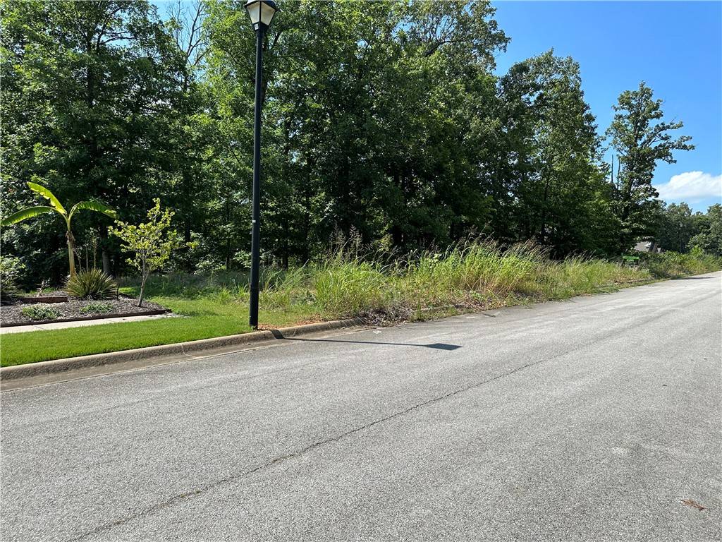 Fayetteville, AR 72704,2395 N Quick Fox Ave