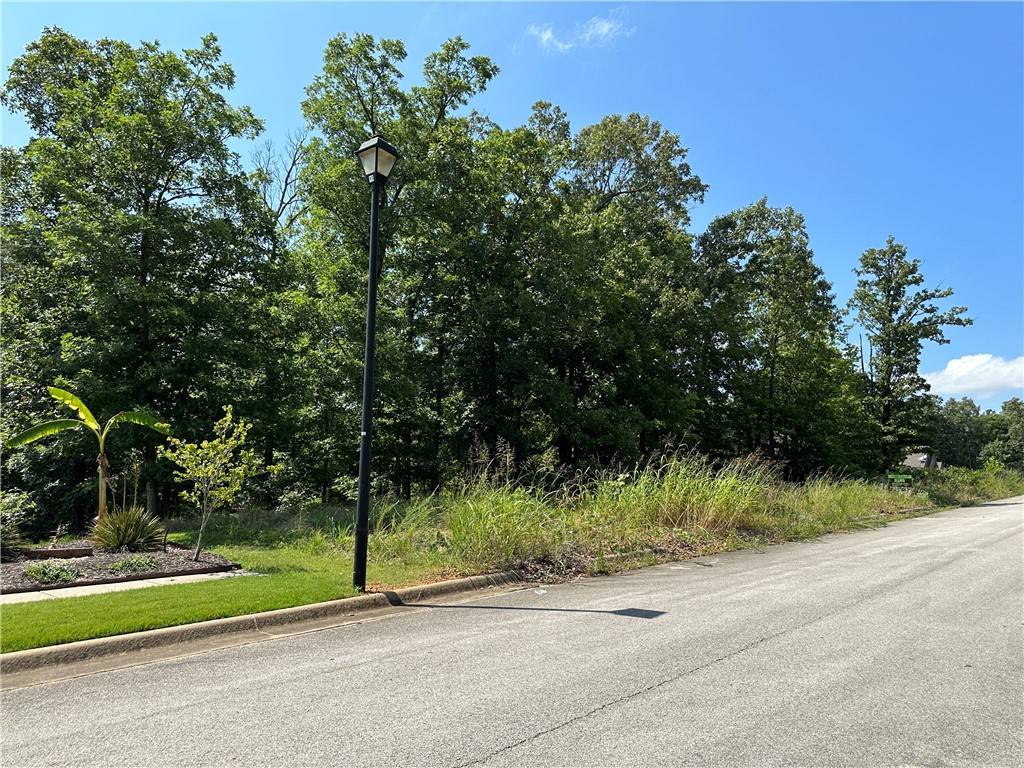 Fayetteville, AR 72704,2395 N Quick Fox Ave