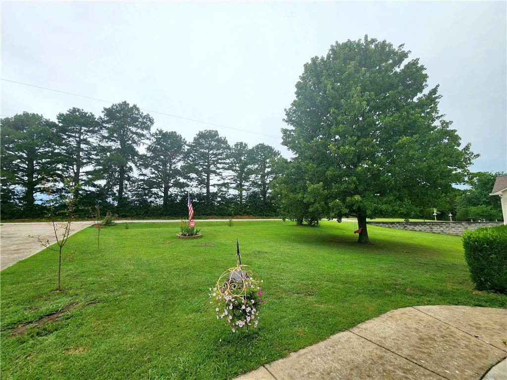 Harrison, AR 72601,5517 Sand Flat Rd