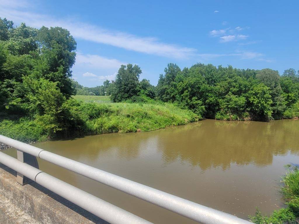 Littlerock, AR 72206,E Roosevelt Rd