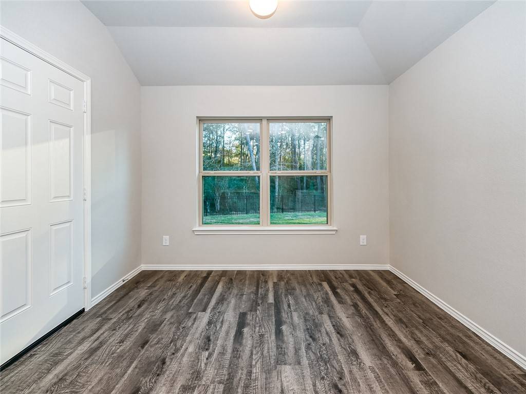 Rogers, AR 72758,3711 S 2nd Pl