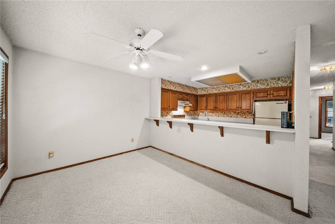 Bella Vista, AR 72715,2 Estes Dr