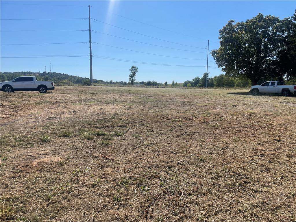 Lowell, AR 72745,703 S Goad Springs St