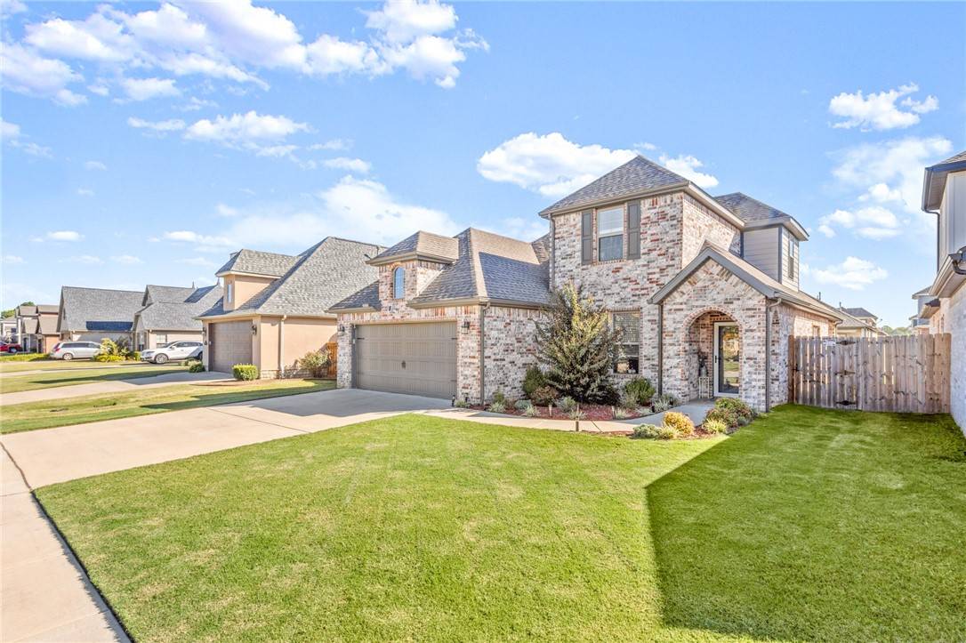 Lowell, AR 72745,1523 Park St