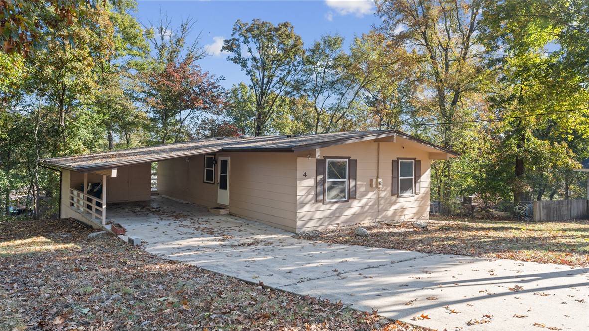 Bella Vista, AR 72715,4 Fyfield Cir