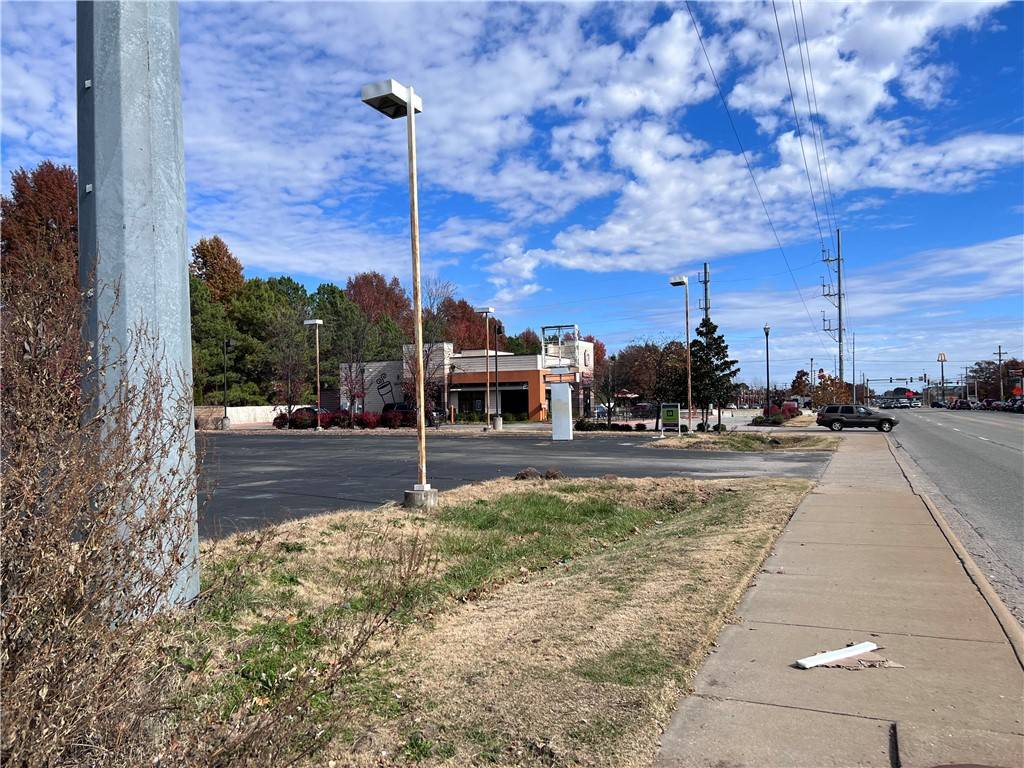 Bentonville, AR 72712,2301 SE 14th St